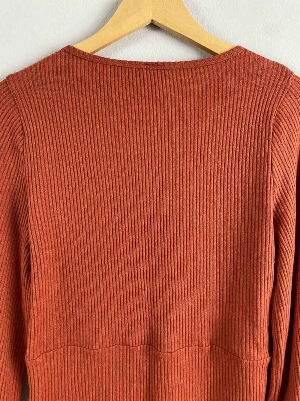 Hollister Ribbed Knit Long Sleeve Top/Tee | V Neck | Rust - Picture 5 of 14